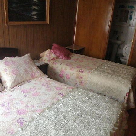 Alojamiento Familiar Rey Bed and Breakfast Punta Arenas Buitenkant foto