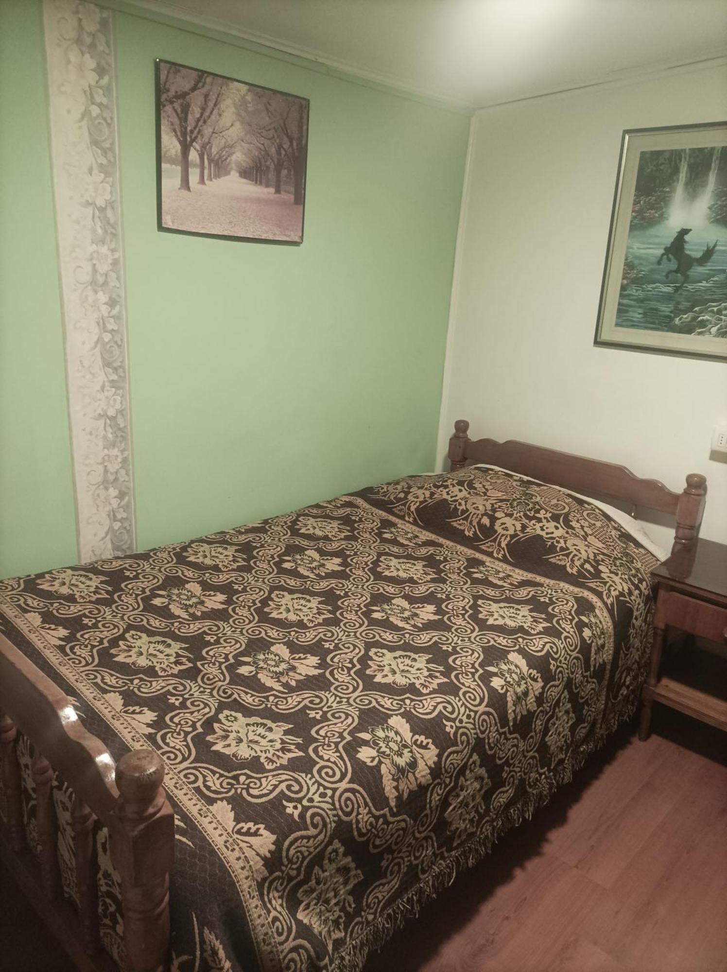 Alojamiento Familiar Rey Bed and Breakfast Punta Arenas Buitenkant foto